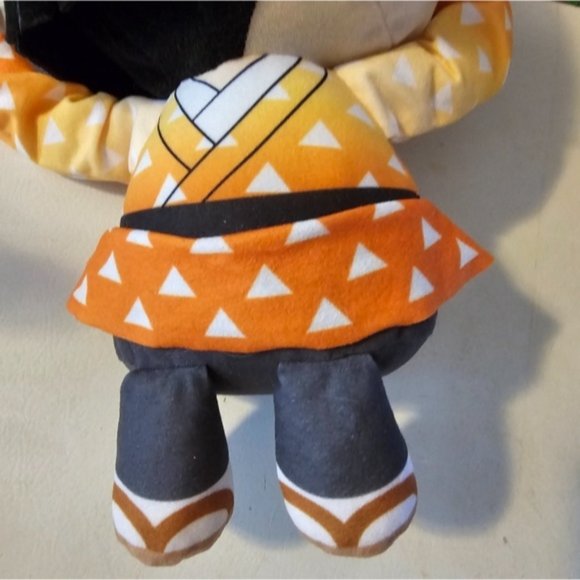Demon Slayer 11in Zenitsu Agatsuma Plush Toy - Picture 6 of 6